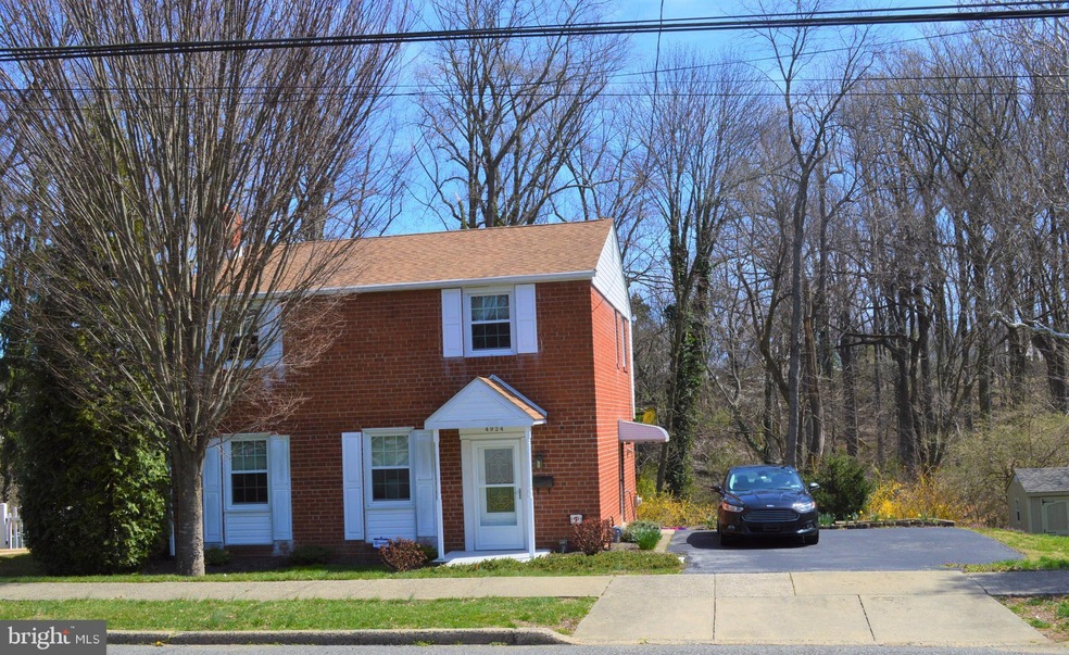 4924 Jackson Dr, Brookhaven, PA 19015 - photo 1