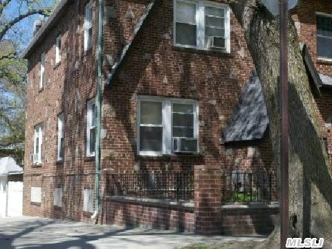 29-62 168th St unit 2nd Fl, Flushing, NY 11358 - photo 1