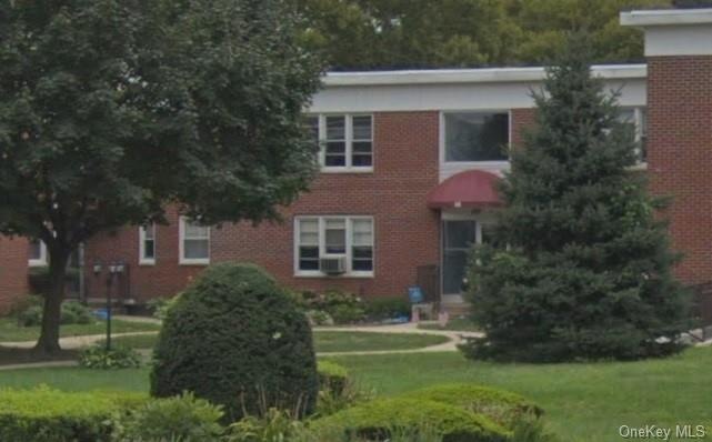 10 Arlington St unit 1A, Yonkers, NY 10710 - photo 1