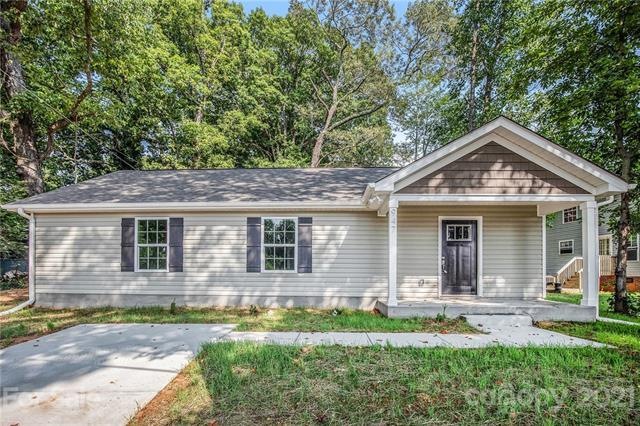 947 Wallace St, Statesville, NC 28677 - photo 1