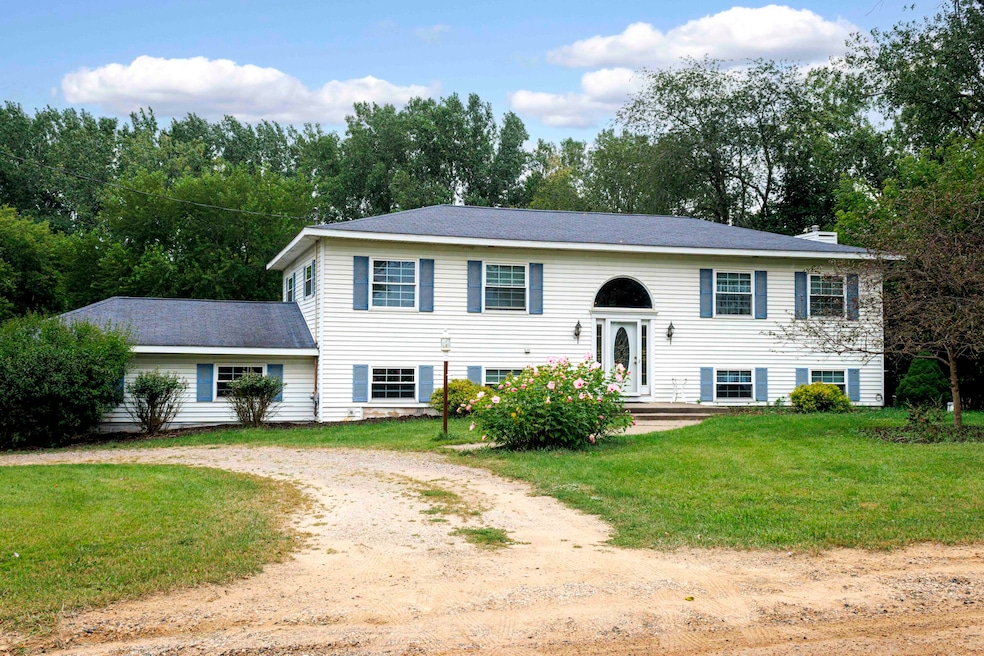 1745 146th Ave SW, Byron Center, MI 49315 - photo 1