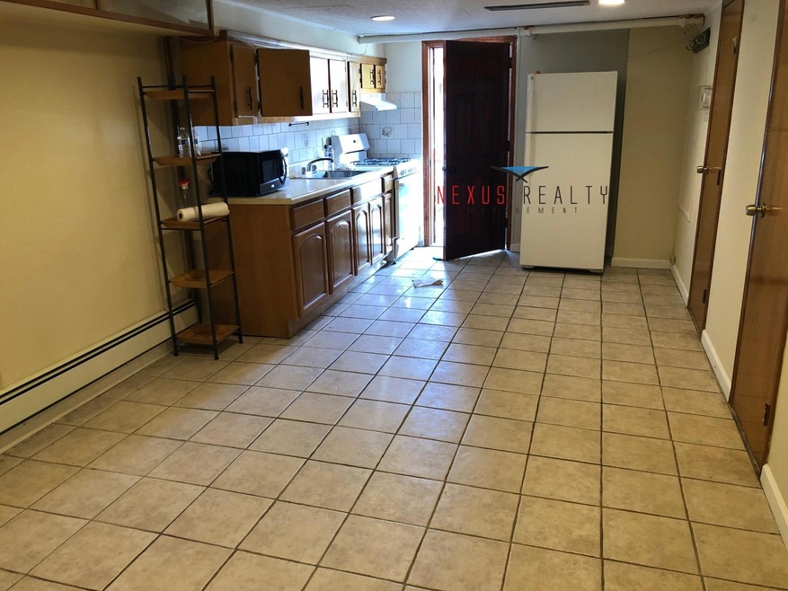 unlisted-address, Long Island City, NY 11103 - photo 1