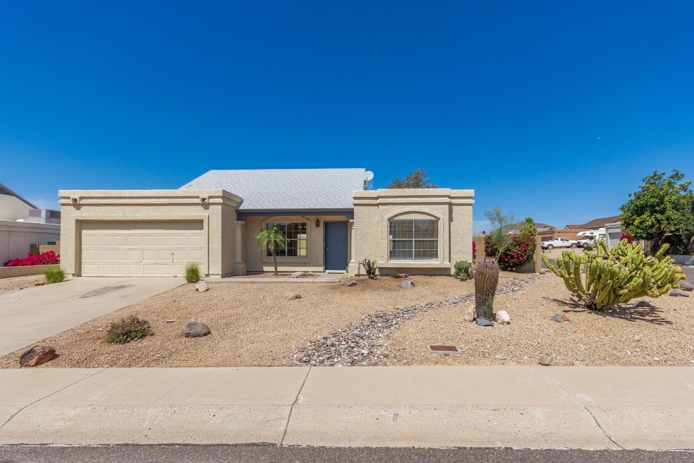 1256 E Topeka Dr, Phoenix, AZ 85024 - photo 1