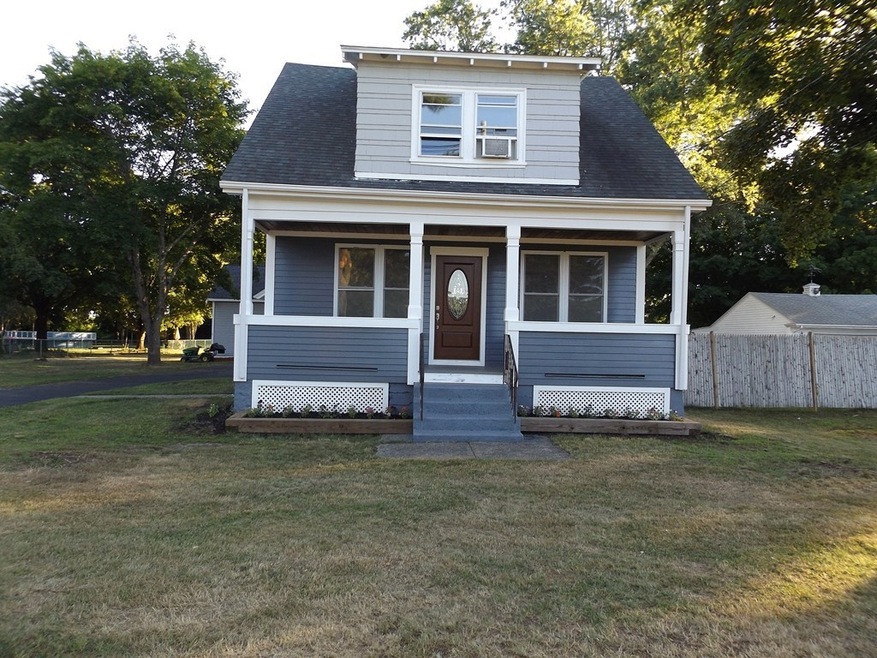 679 Read St, Attleboro, MA 02703 - photo 1