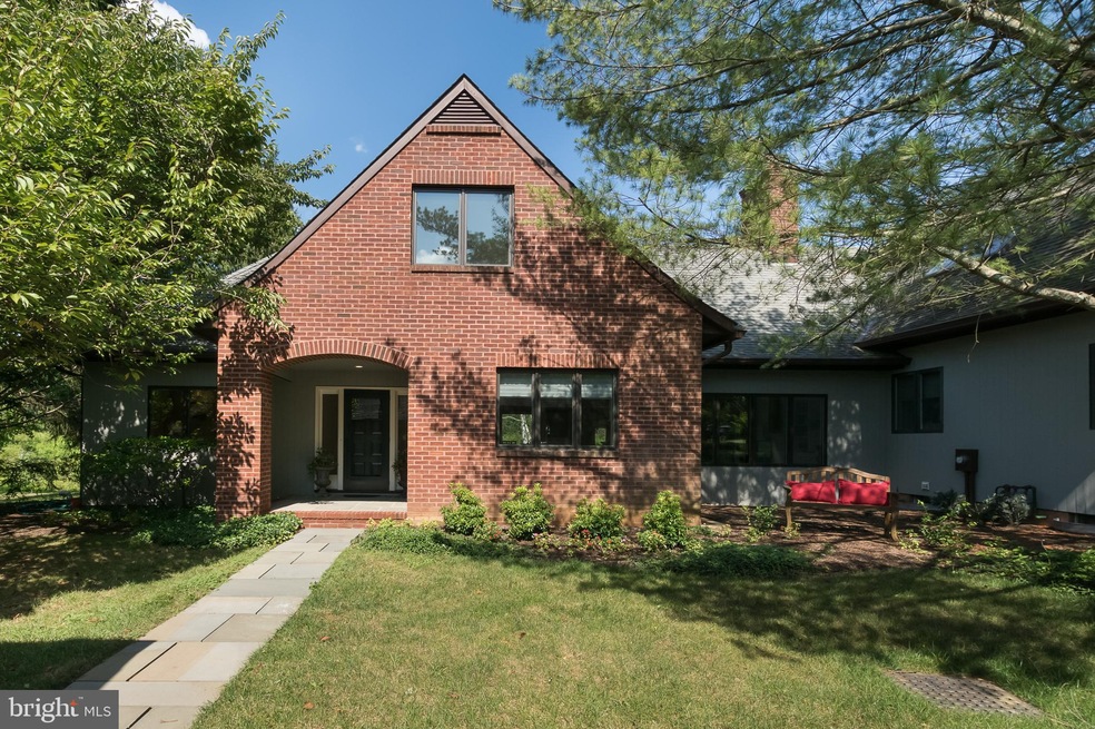 53 Constitution Hill W, Princeton, NJ 08540 - photo 1