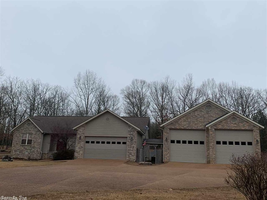305 Echo Hills Dr, Tumbling Shoals, AR 72581 - photo 1