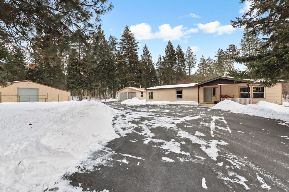 13509 Berts Ln, Bigfork, MT 59911 - photo 1
