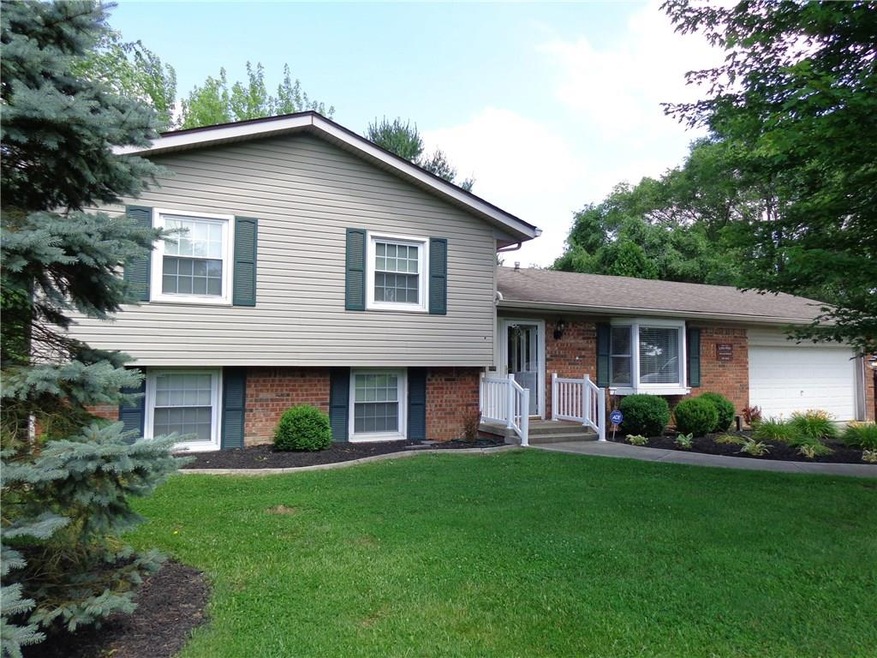 883 SE Dru Cove, Greensburg, IN 47240 - photo 1