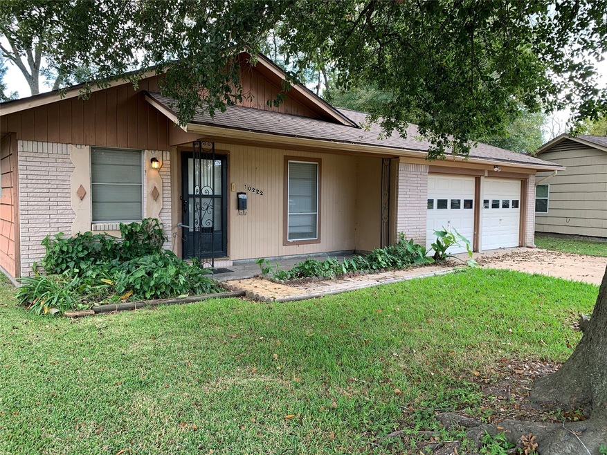 10222 Southport Dr, Houston, TX 77089 - photo 1