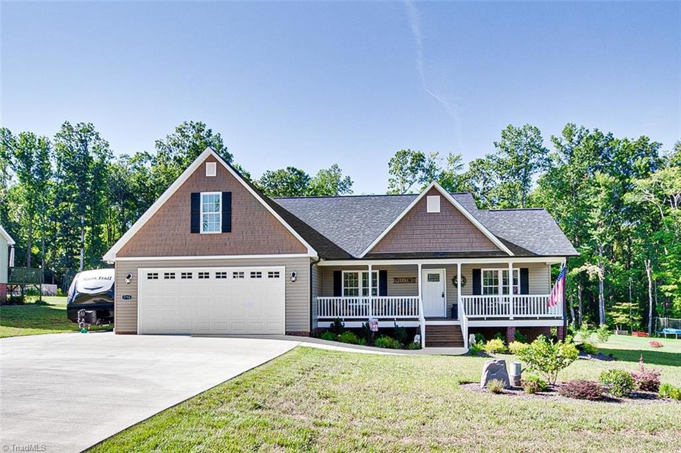1716 Ashbrook View Ln, Asheboro, NC 27205 - photo 1