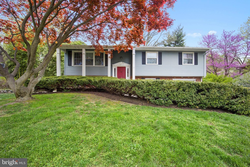 37 Kirby Dr, Morrisville, PA 19067 - photo 1