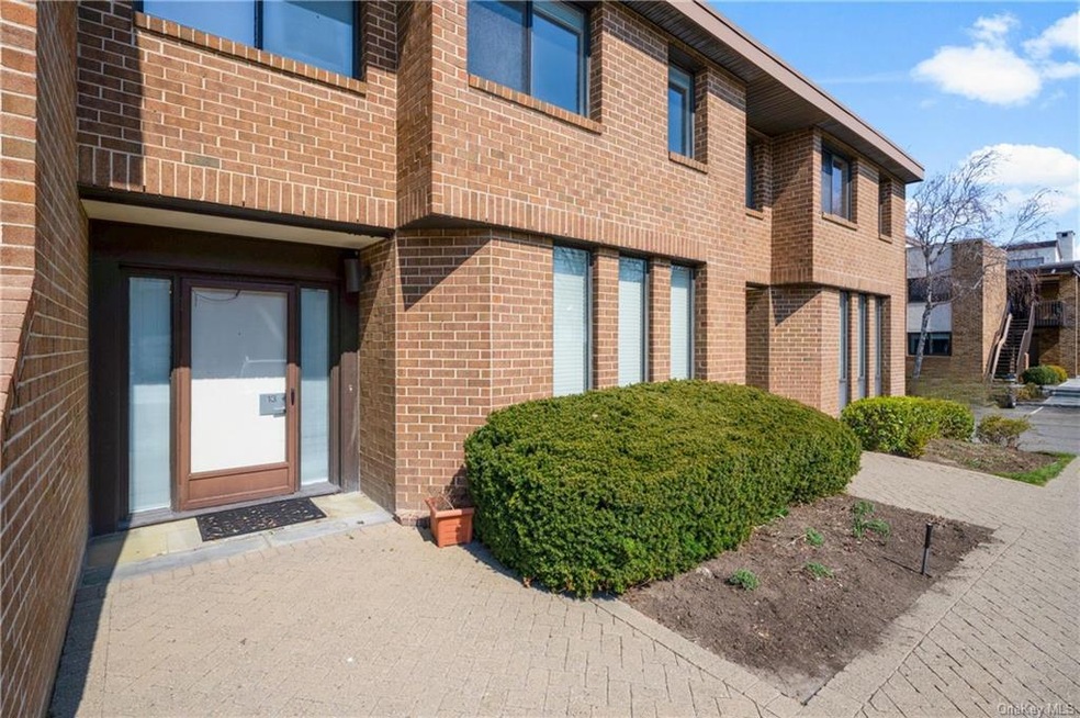 13 Waters Edge, Rye, NY 10580 - photo 1