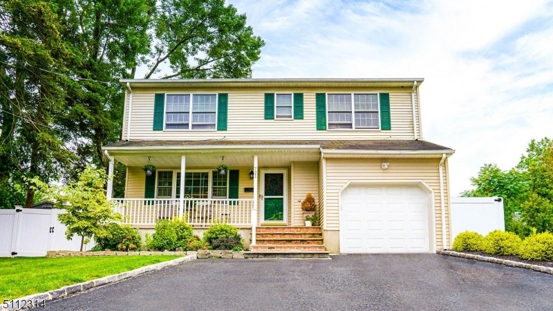 721 Walnut St, Dunellen, NJ 08812 - photo 1