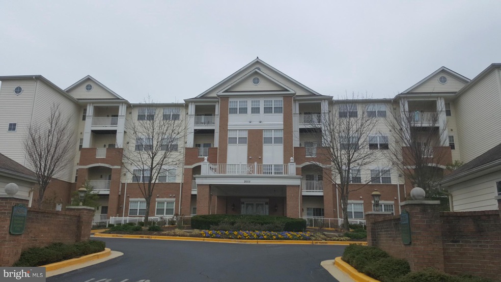 2605 Chapel Lake Dr unit 401, Gambrills, MD 21054 - photo 1