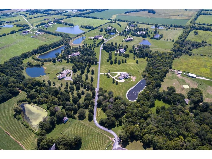 PEBBLEBROOK FARMS: GATED COMMUNITY with 9 LUXURIOU