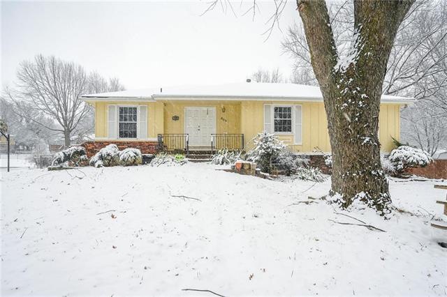 505 S Franklin St, Raymore, MO 64083 - photo 1