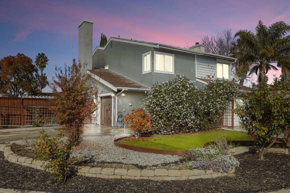 1817 Bluebell Dr, Livermore, CA 94551 - photo 1