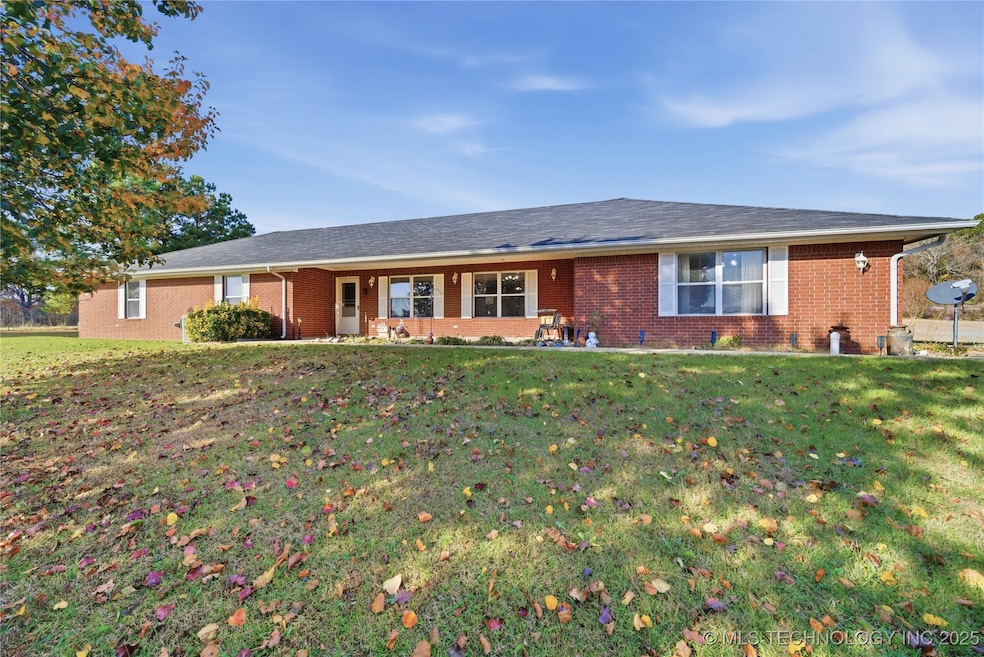 2800 NW 1010 Ave, Wilburton, OK 74578 - photo 1