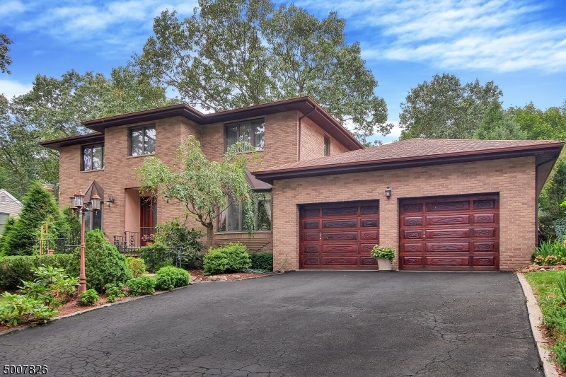 63 Dartmouth Rd, Wayne, NJ 07470 - photo 1