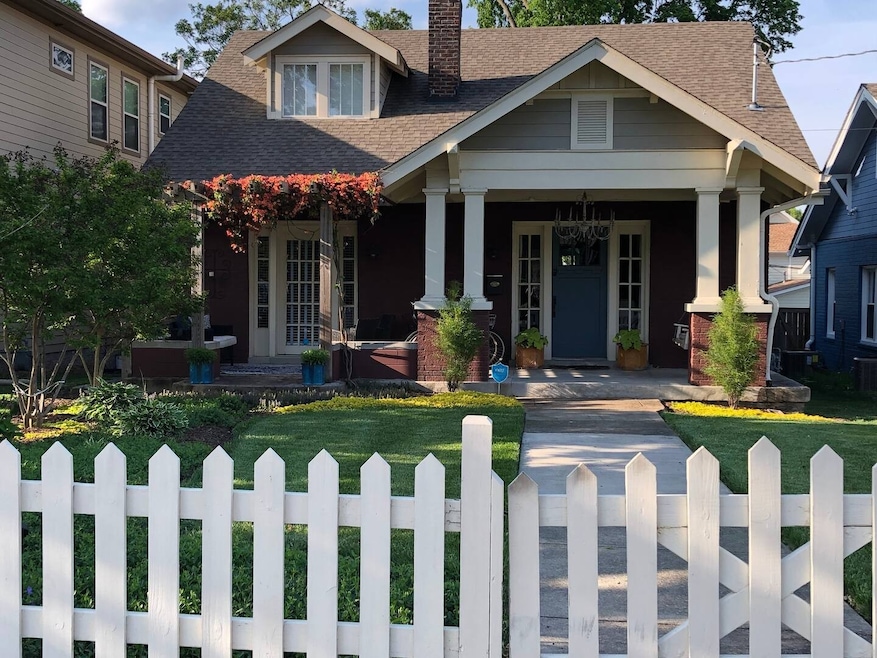 For Sale $1,195,000 • Co-Listing Agent