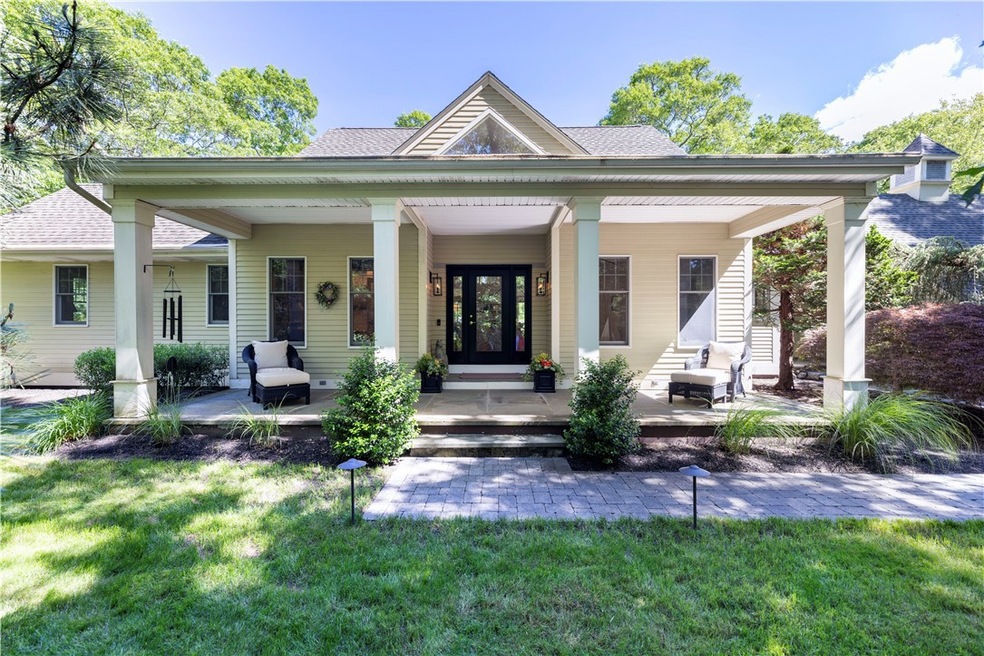 1110 Curtis Corner Rd, Wakefield, RI 02879 - photo 1