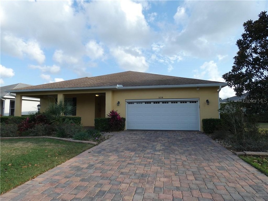 Beautiful On Top of the World home with separate g