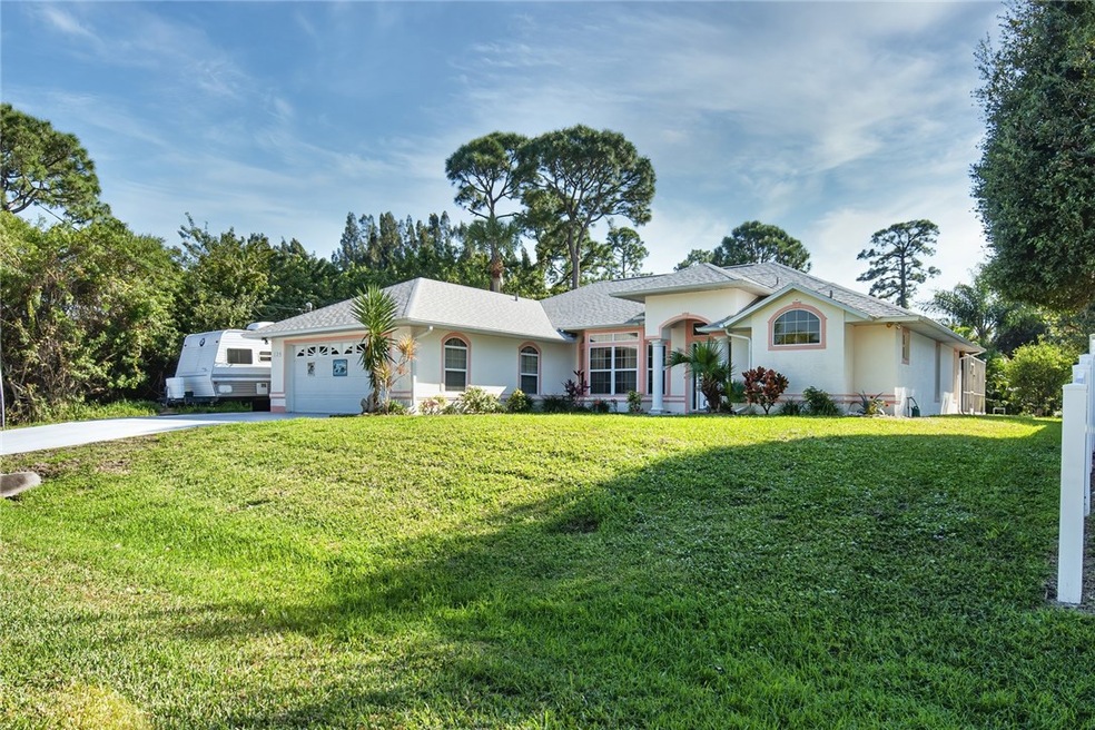 129 Melton Ave, Sebastian, FL 32958 - photo 1
