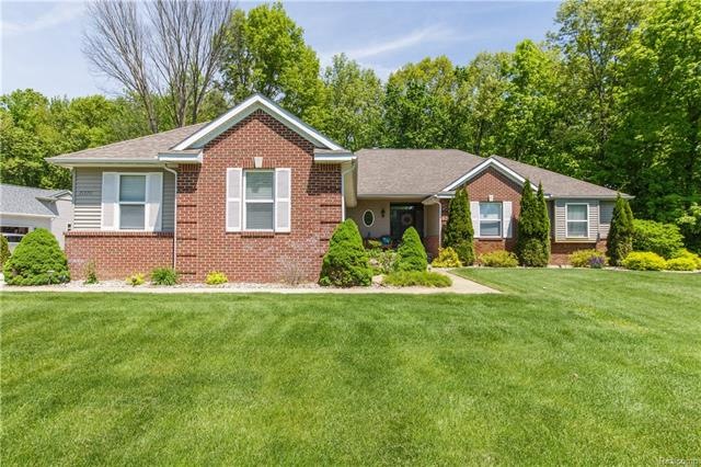 Raspberry Ridge_21770_Front_02.jpg