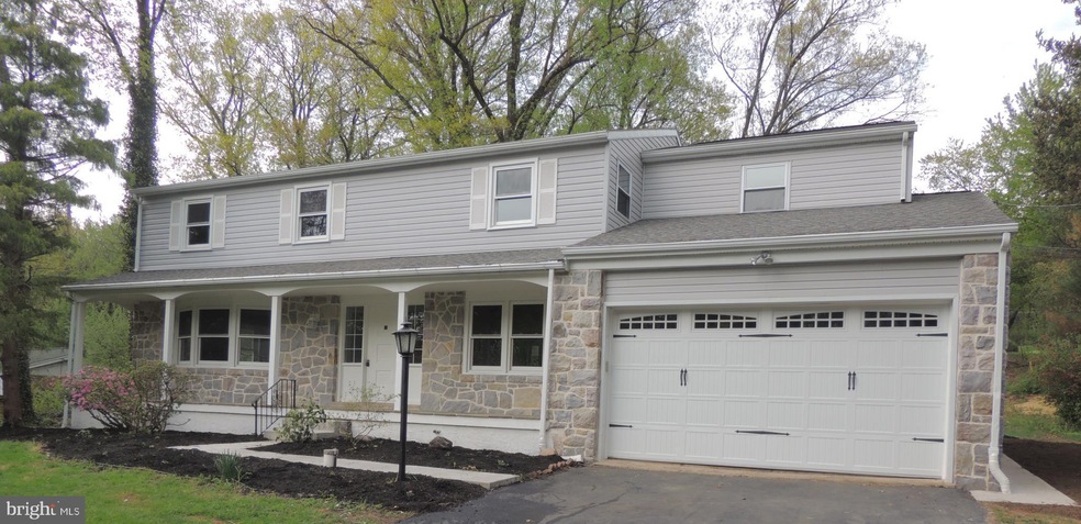 110 Laurel Ln, Pottstown, PA 19465 - photo 1