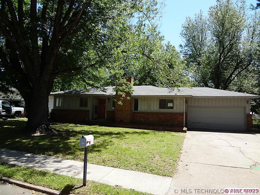 237 W Urbana St, Broken Arrow, OK 74012 - photo 1