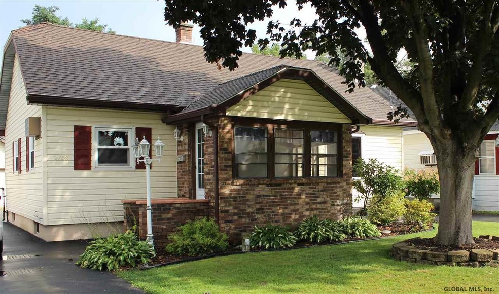 2708 Augustine Ave, Schenectady, NY 12306 - photo 1