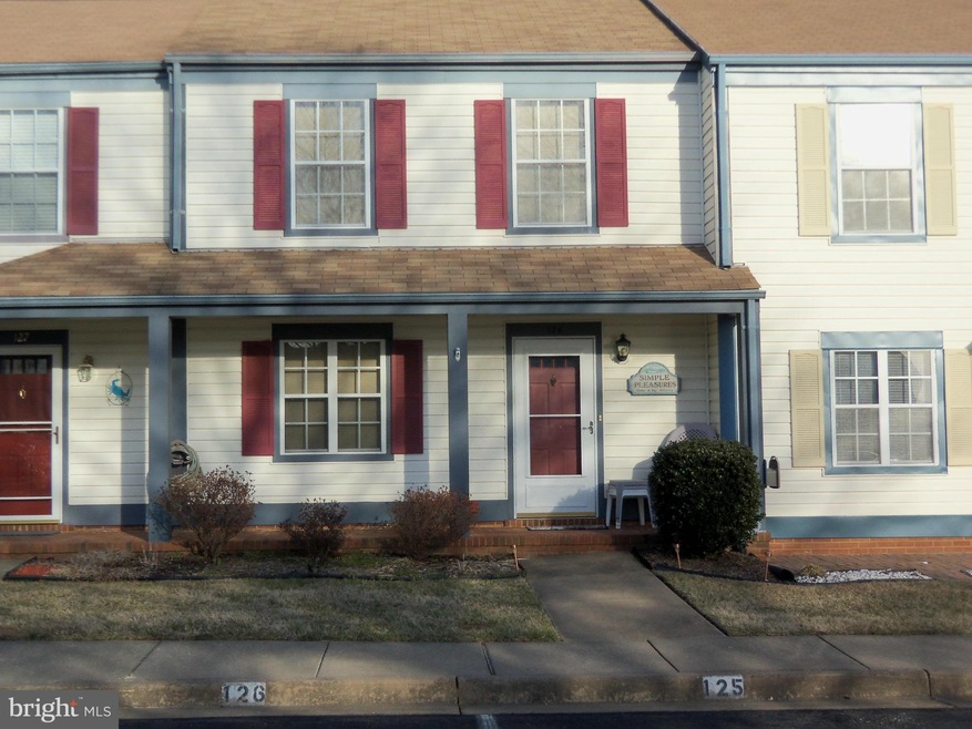 126 Lynnhaven Ct, Colonial Beach, VA 22443 - photo 1