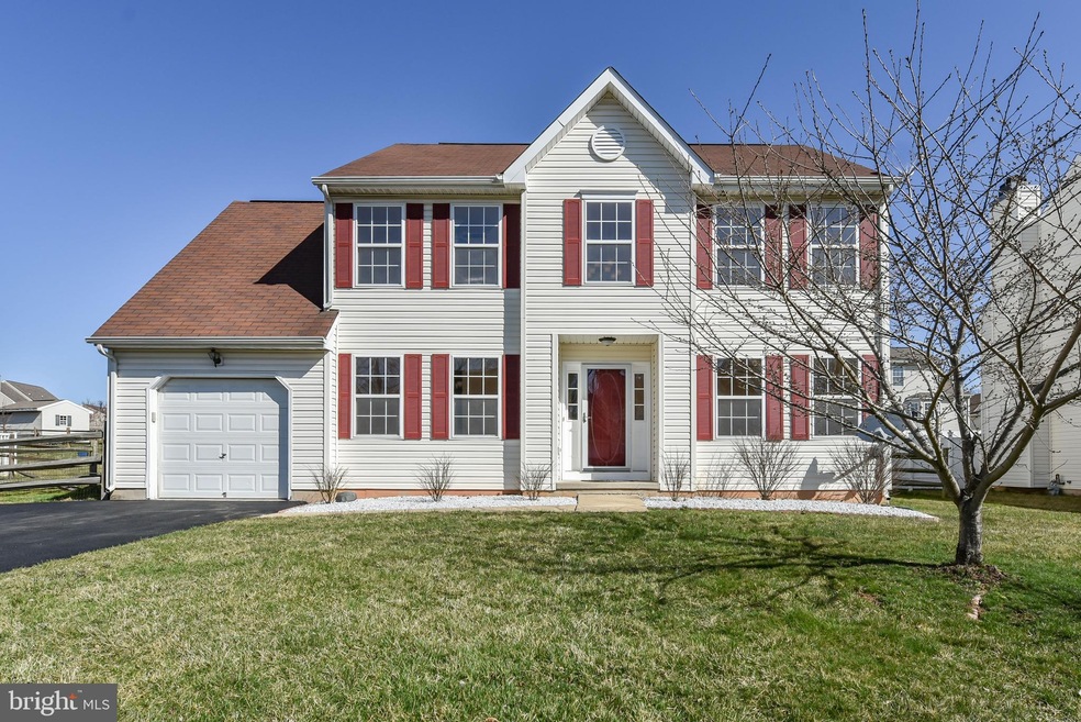 114 W Flagstone Dr, Newark, DE 19702 - photo 1