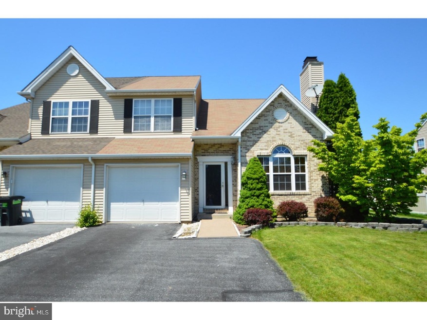 2317 Red Maple Dr, Coplay, PA 18037 - photo 1