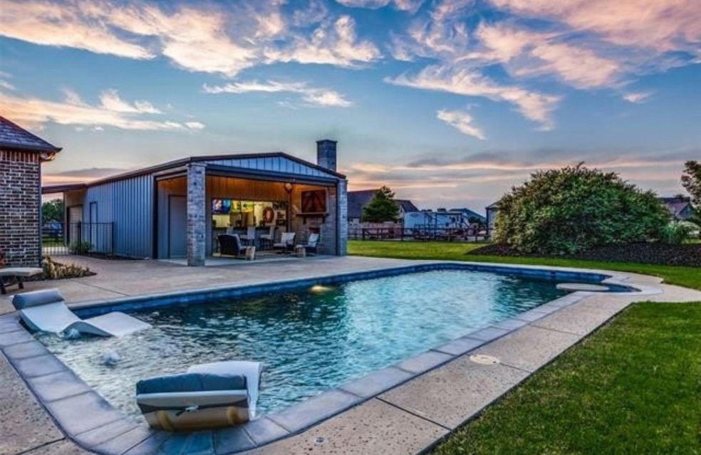 Under Contract $749,900 • Co-Listing Agent