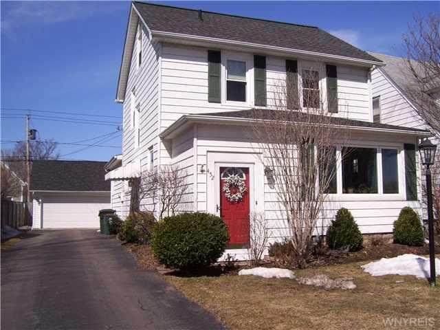 452 Bennett St, North Tonawanda, NY 14120 - photo 1