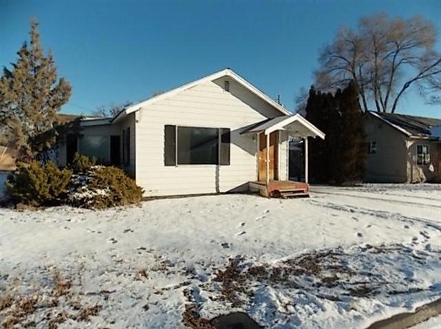 126 SW 4th St, Redmond, OR 97756 - photo 1