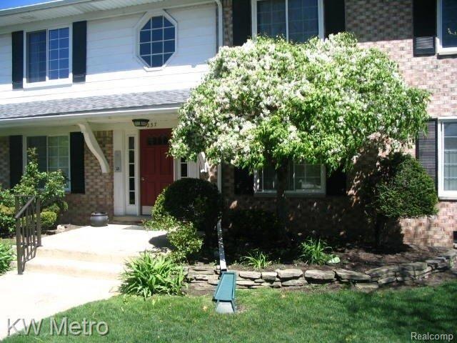 237 E. Square Lk Rd#7