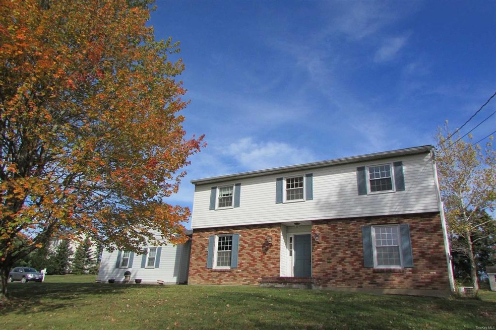 42 Country Club Rd, Hopewell Junction, NY 12533 - photo 1