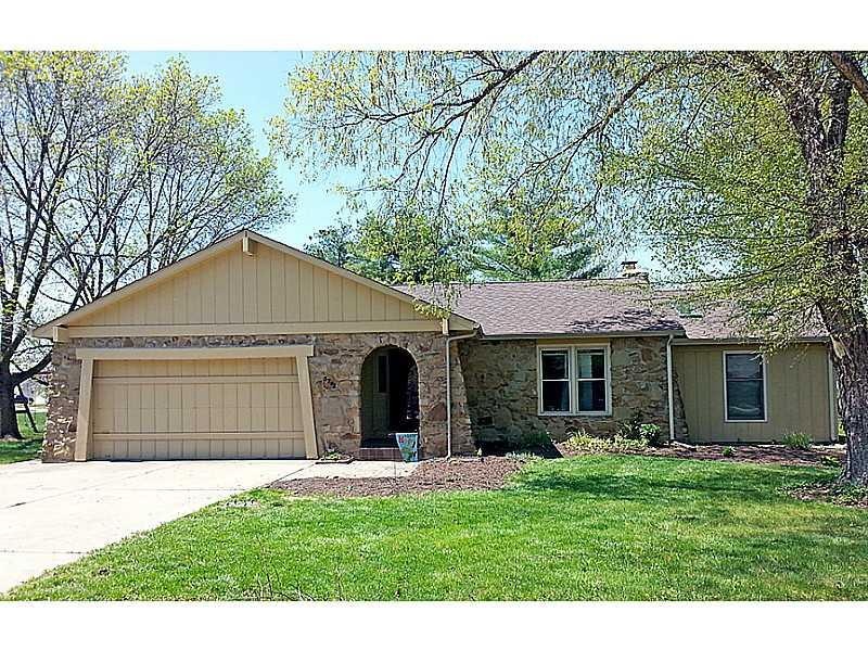 3701 Balsam Ct, Columbus, IN 47203 - photo 1