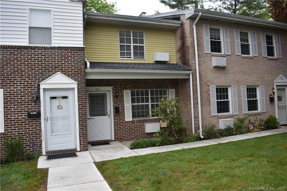 22 Surrey Ln unit D-22, Torrington, CT 06790 - photo 1