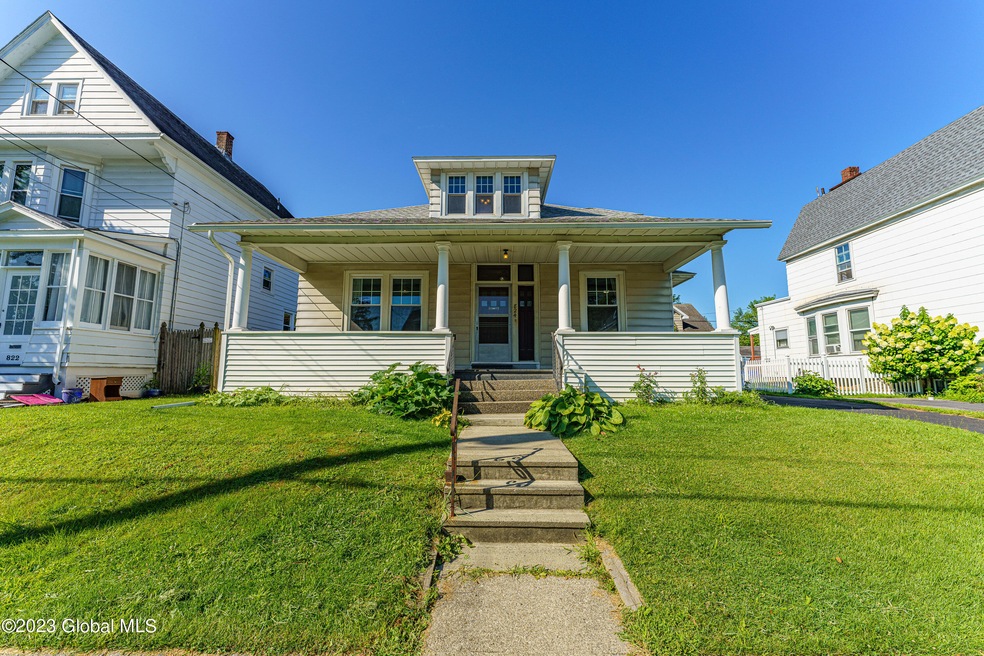 824 Lancaster St, Albany, NY 12203 - photo 1