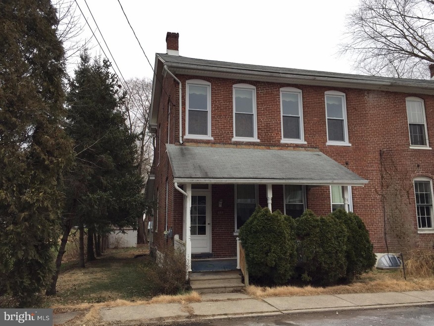 664 Wayside Way, Riegelsville, PA 18077 - photo 1