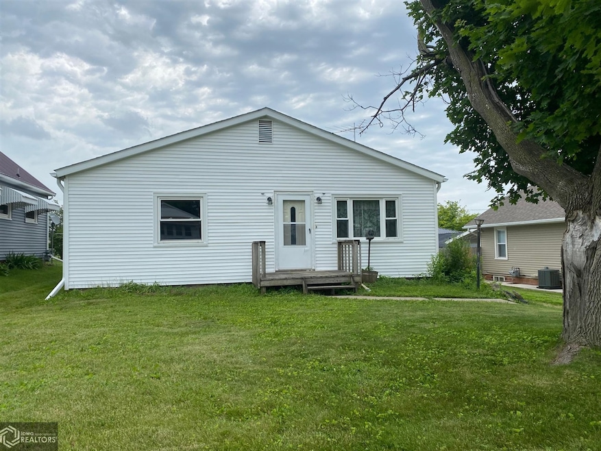 205 N 16th St, Marshalltown, IA 50158 MLS 6218597