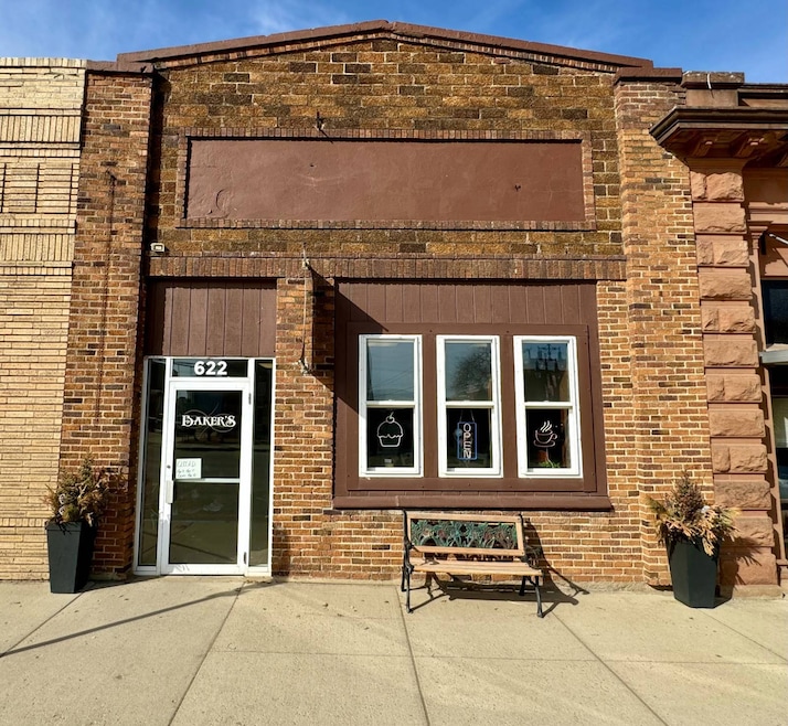 622 Main St, Britton, SD 57430 - photo 1