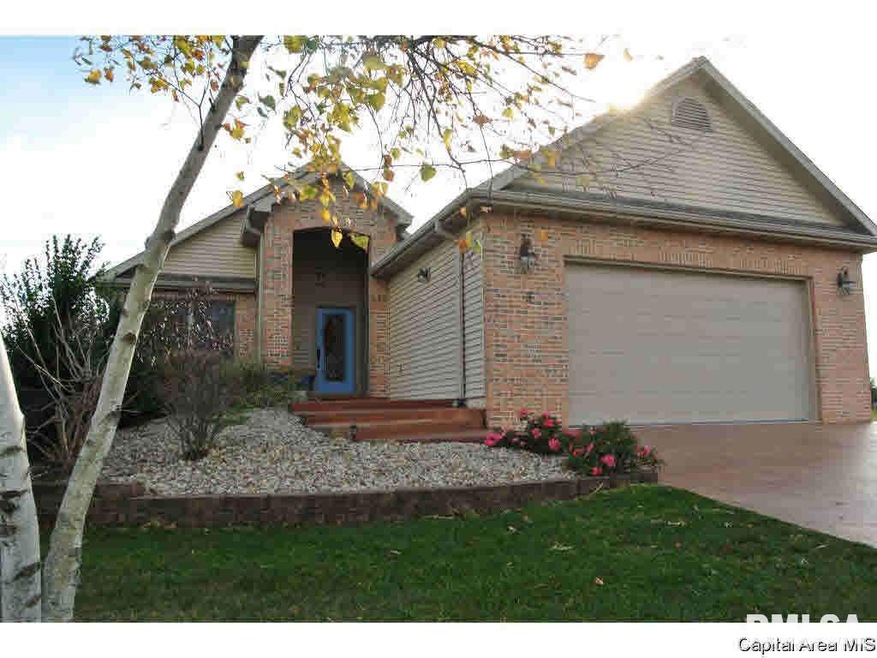 3 & 7 Applebee Farms Dr, Jacksonville, IL 62650 - photo 1