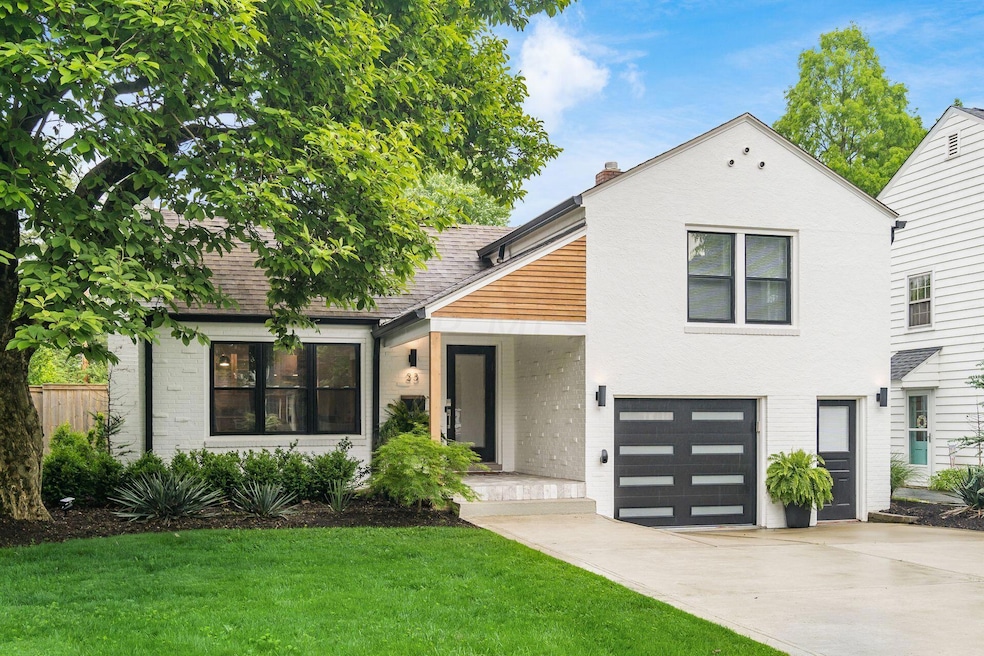 33 W Beaumont Rd, Columbus, OH 43214 - photo 1