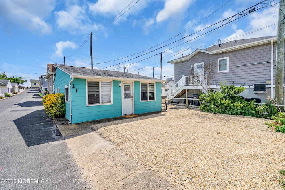 21 E Dune Way, Lavallette, NJ 08735 - photo 1