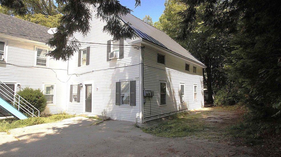 31 Maple St unit 5, Hopkinton, NH 03229 - photo 1