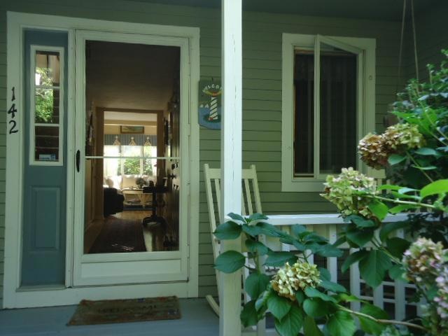 142 Whippoorwill Cir, Mashpee, MA 02649 - photo 1